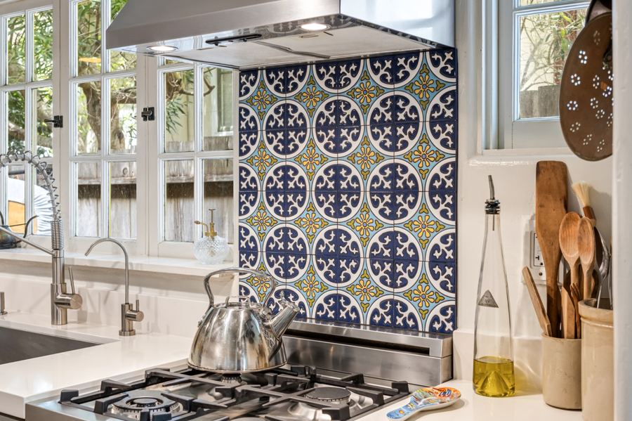 Kitchen tile and range detail