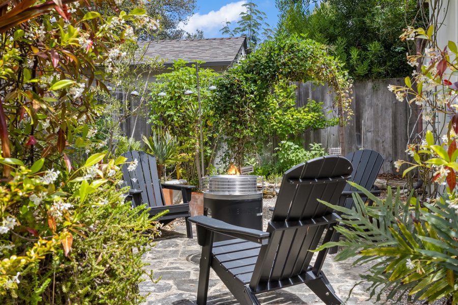Rear garden fire pit and outdoor seating